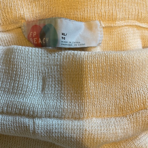 Free People Beach set. AXL in great condition. - Picture 8 of 10